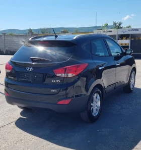 Обява за продажба на Hyundai IX35 2.0i Автомат, 4x4, Уникат, Швейцария  ~19 999 лв. - изображение 5