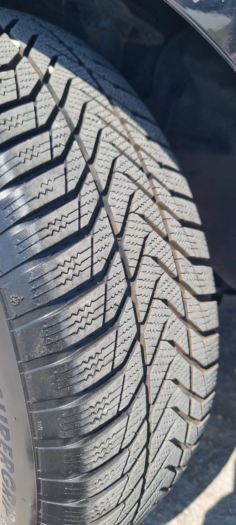 Hyundai IX35 2.0i Автомат, 4x4, Уникат, Швейцария , снимка 17 - Автомобили и джипове - 50297792