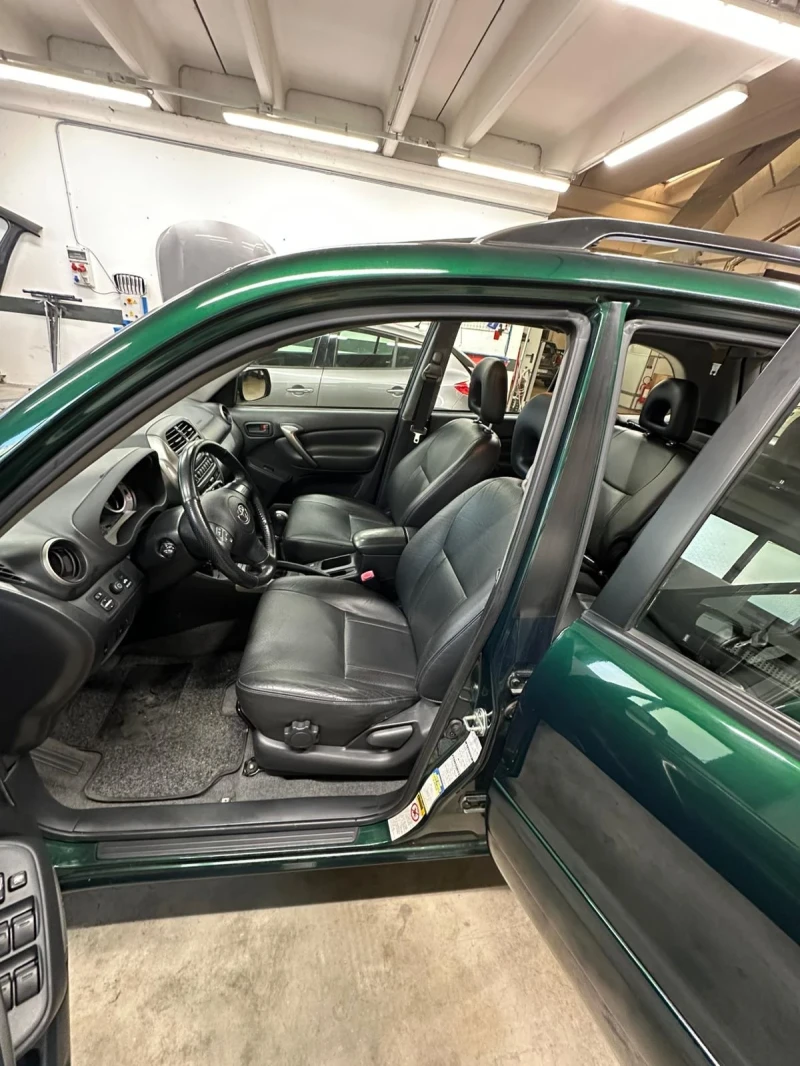 Toyota Rav4 2.0d4d 116к.с., снимка 7 - Автомобили и джипове - 52409787