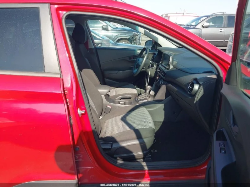 Hyundai Kona 2.0L I-4 DOHC, VVT, 147HP Front Wheel Drive, снимка 10 - Автомобили и джипове - 53042530