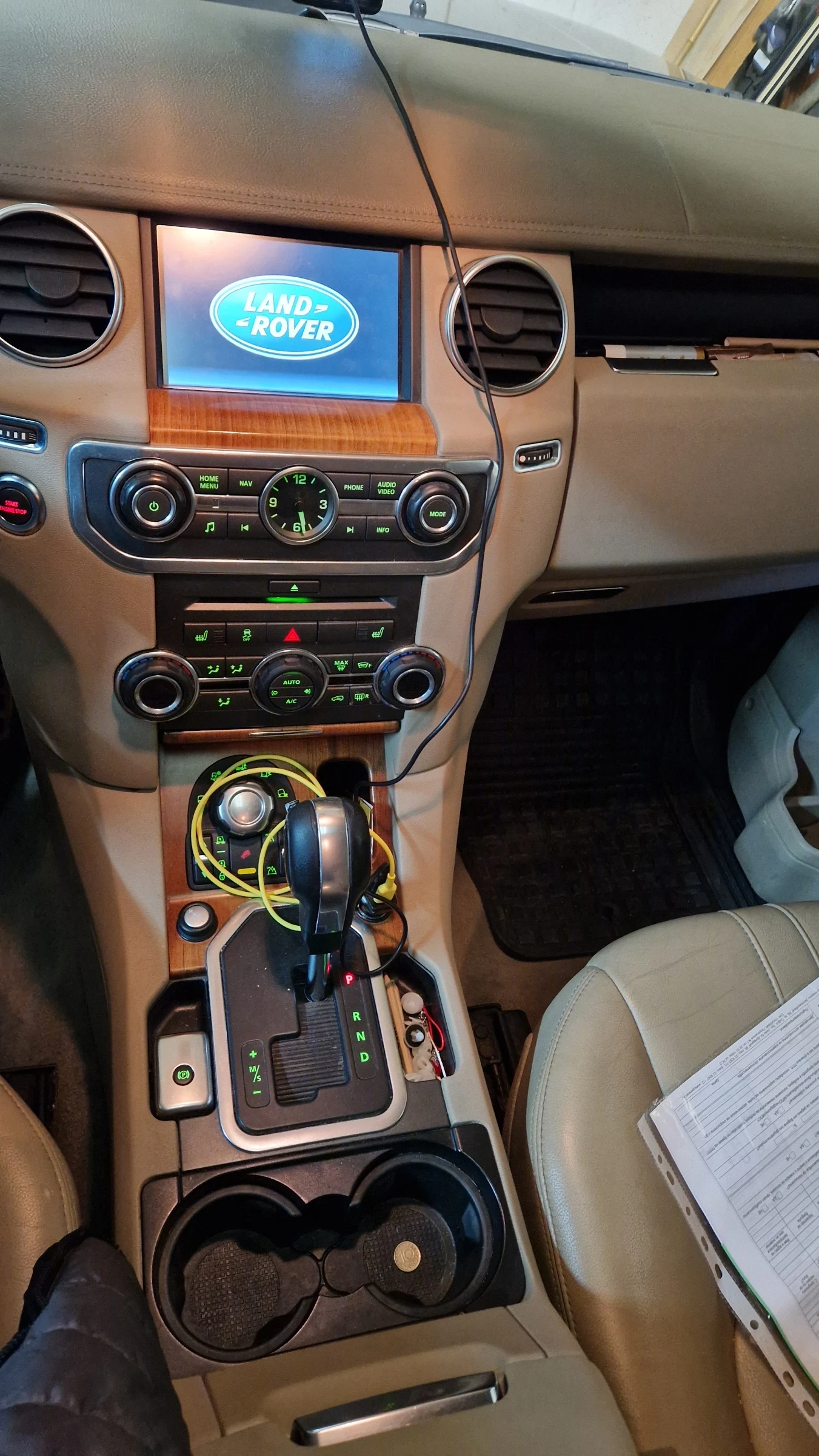 Land Rover Discovery 4 HSE 3 SDV6 - изображение 9