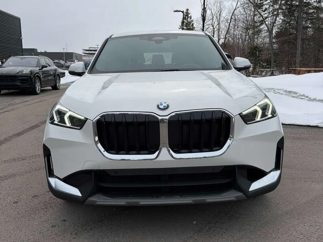 BMW X1  | xDrive28i | CARFAX | ПОДГРЕВИ | ДВА КЛЮЧА | , снимка 5 - Автомобили и джипове - 53958429