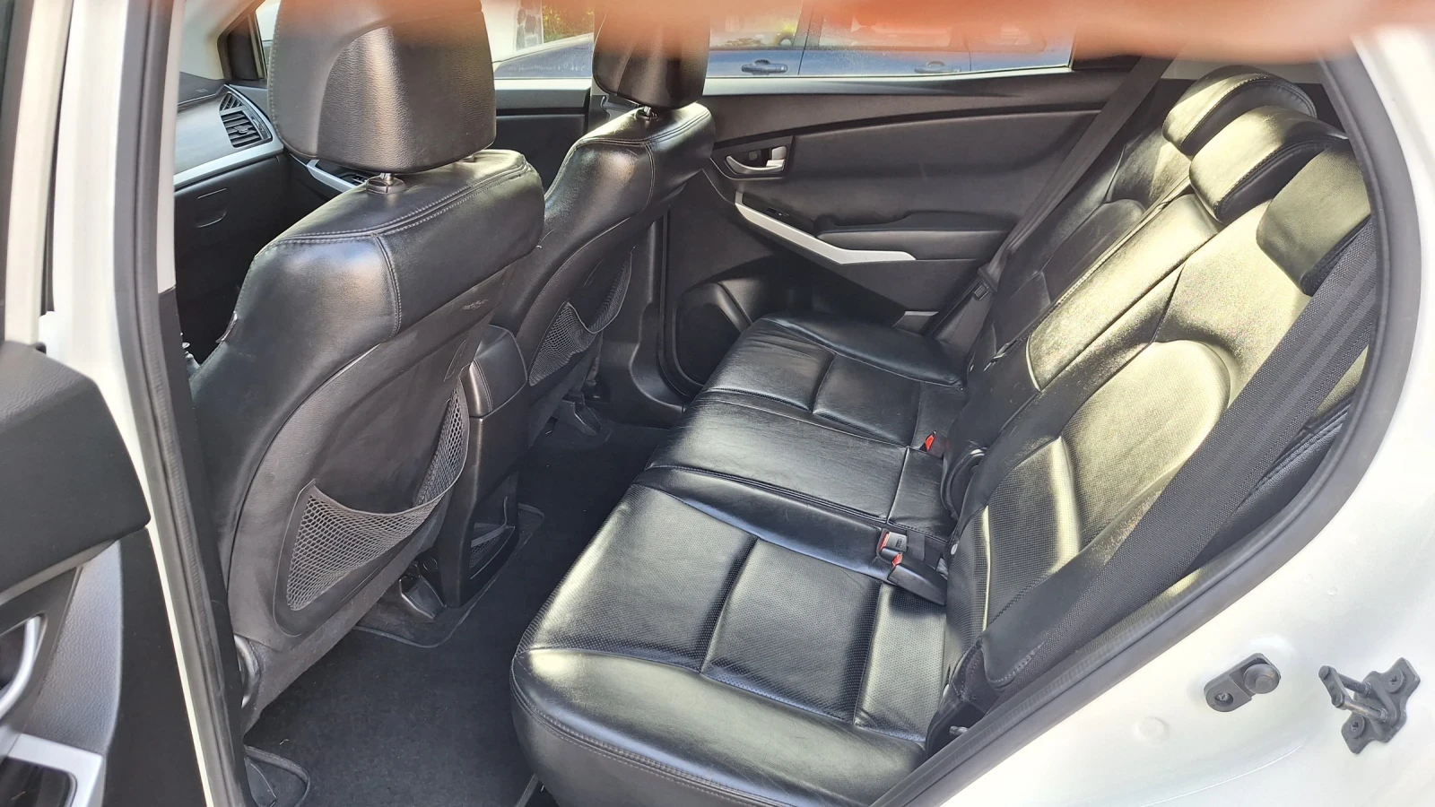 SsangYong Korando 2.0i GPL, снимка 8 - Автомобили и джипове - 54457386