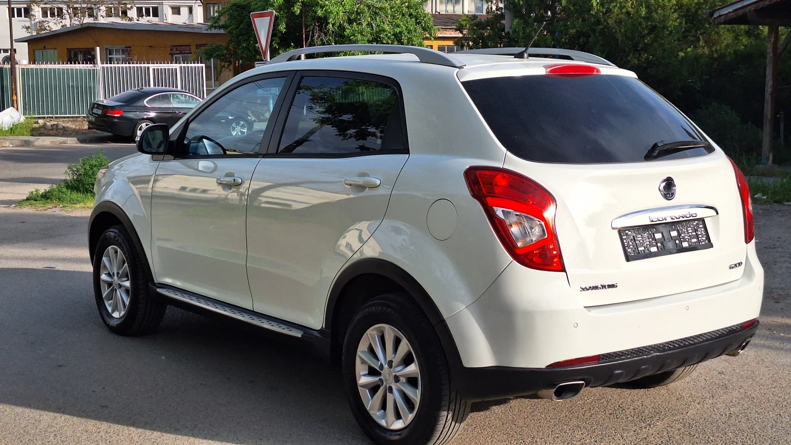 SsangYong Korando 2.0i GPL, снимка 4 - Автомобили и джипове - 54457386
