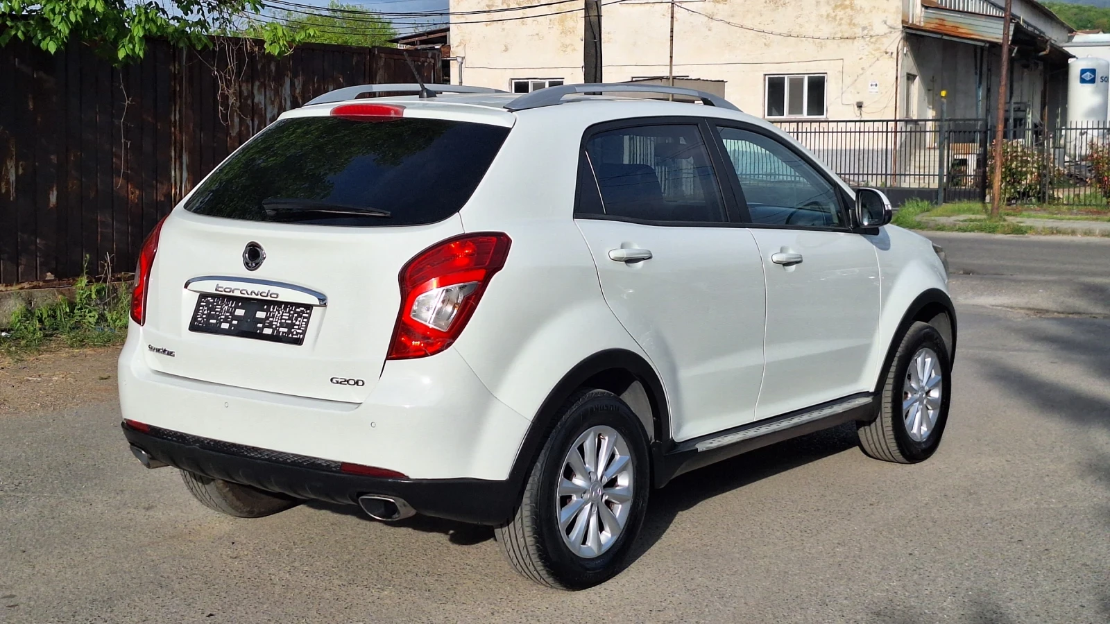 SsangYong Korando 2.0i GPL, снимка 3 - Автомобили и джипове - 54457386