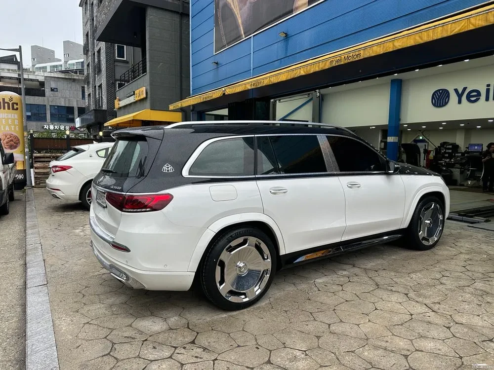 Mercedes-Benz GLS580 MAYBACH 4MATIC| AIRMATIC| TV| ОБДУХ| DISTRONIC, снимка 4 - Автомобили и джипове - 54778314
