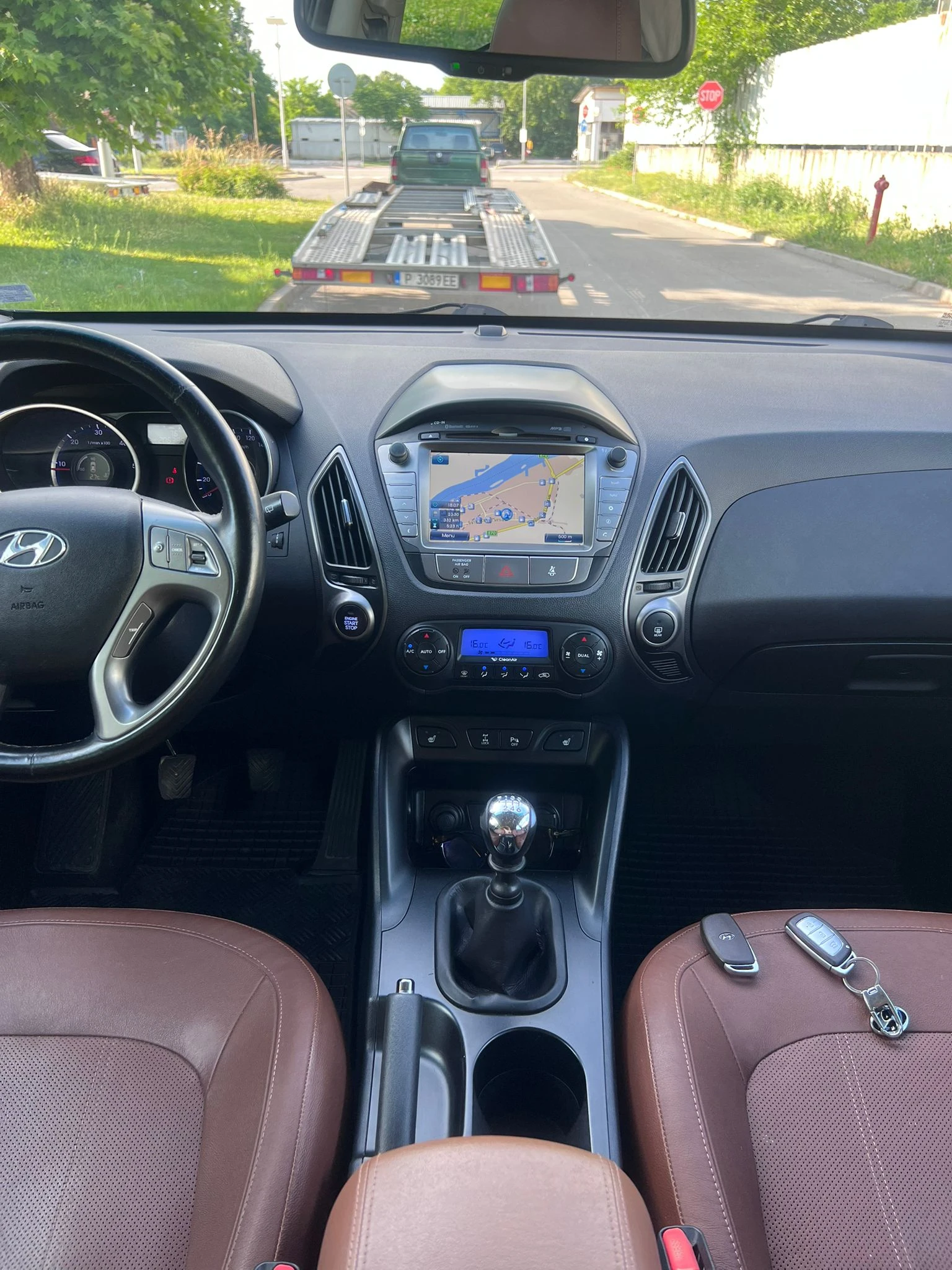 Hyundai IX35 2.0 CRDI, снимка 12 - Автомобили и джипове - 54857760