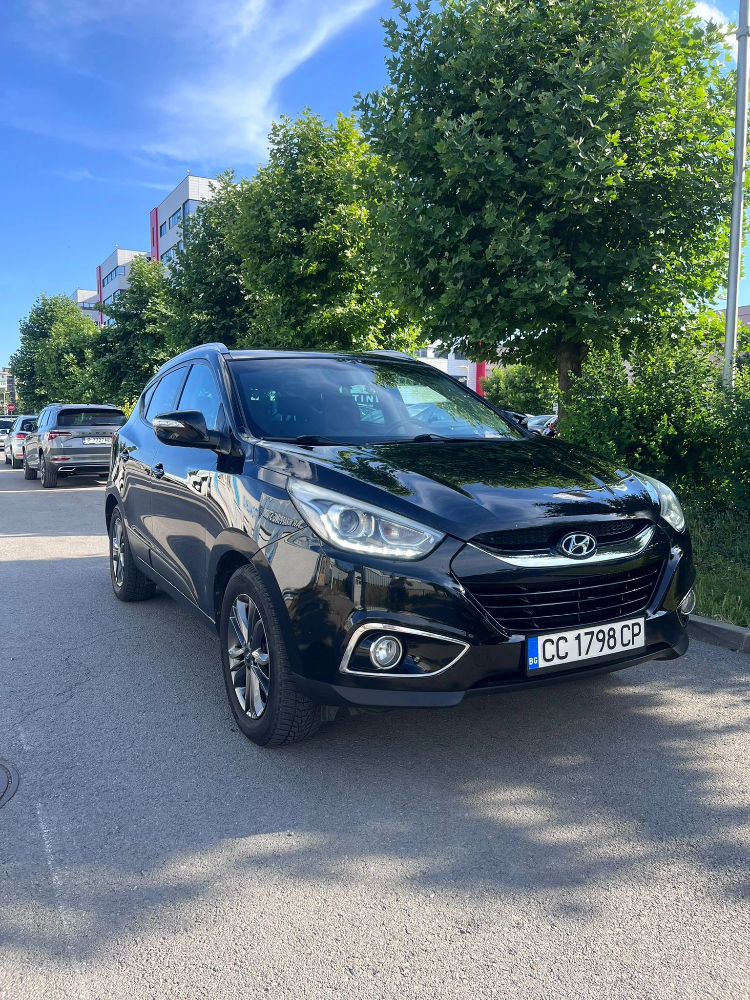 Hyundai IX35 2.0 CRDI, снимка 2 - Автомобили и джипове - 54857760