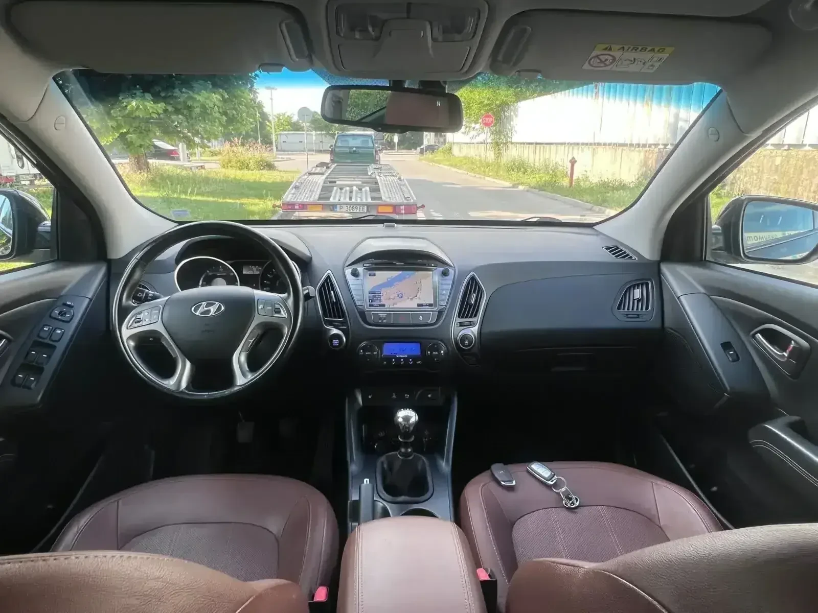 Hyundai IX35 2.0 CRDI, снимка 9 - Автомобили и джипове - 54857760