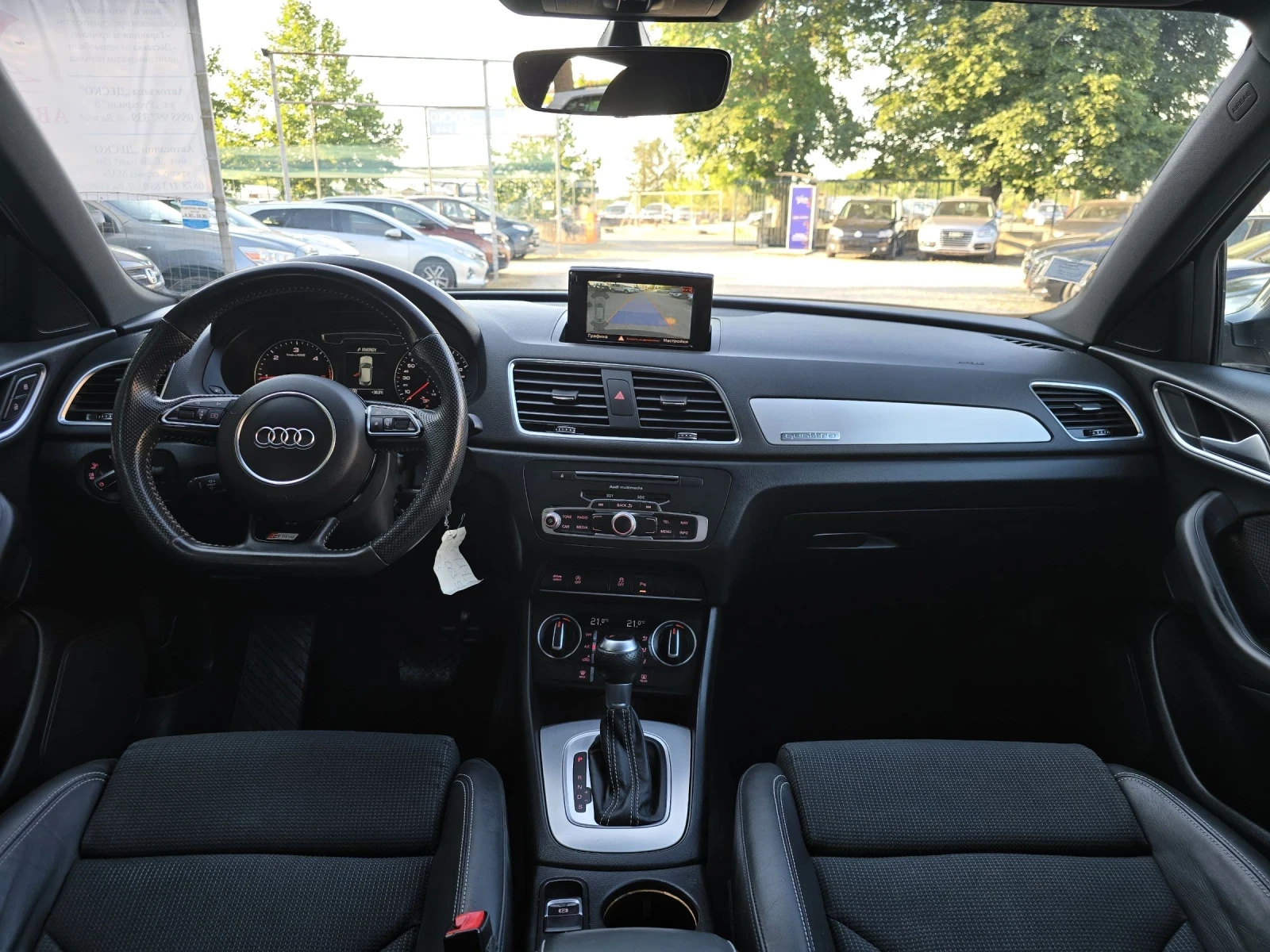 Audi Q3 2.0 TDI-S-line/150kc/4x4/AVTOMAT/PANORAMA, снимка 10 - Автомобили и джипове - 55092822