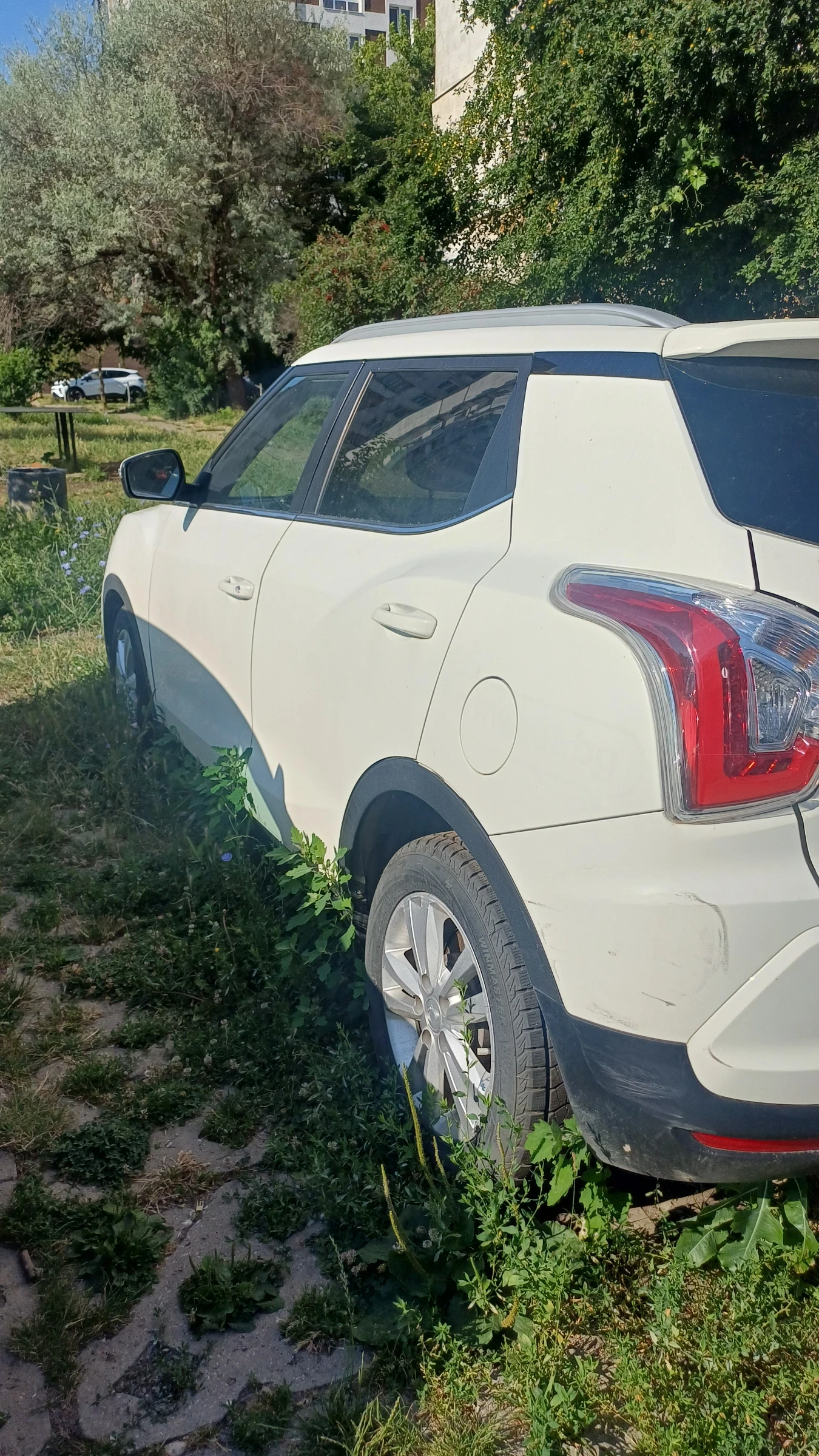 SsangYong Tivoli, снимка 8 - Автомобили и джипове - 55286959
