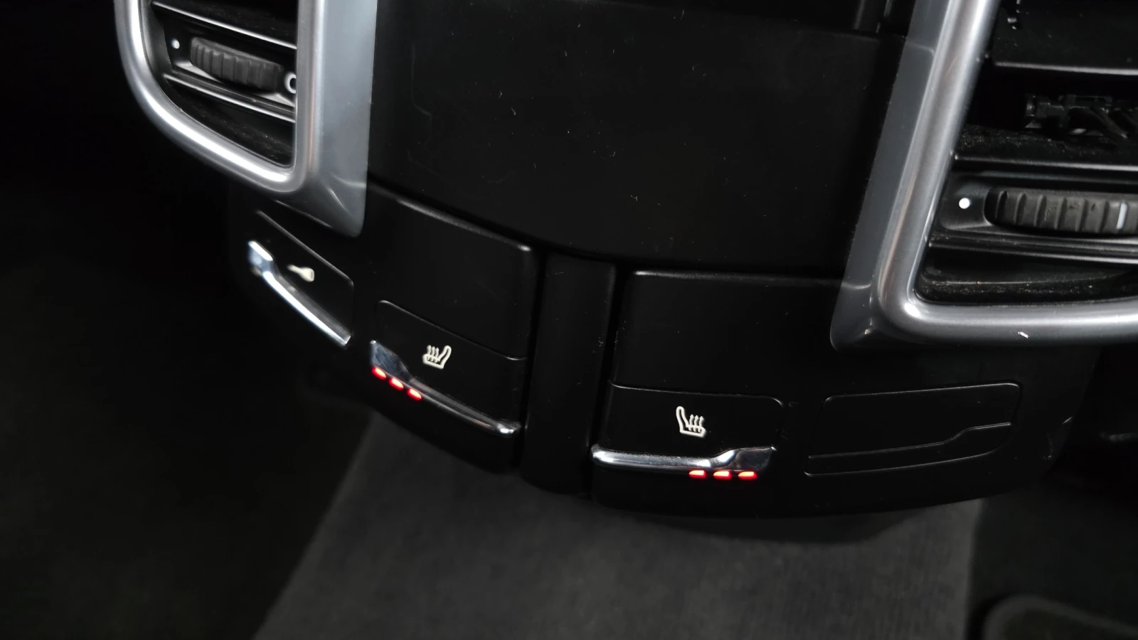 Porsche Cayenne 3.0 Diesel AWD, снимка 17 - Автомобили и джипове - 55466286