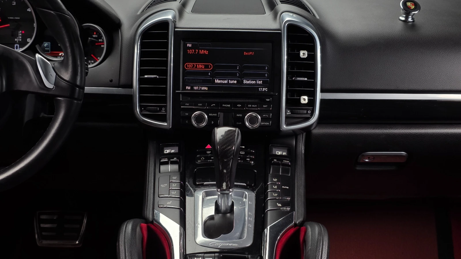 Porsche Cayenne 3.0 Diesel AWD, снимка 13 - Автомобили и джипове - 55466286