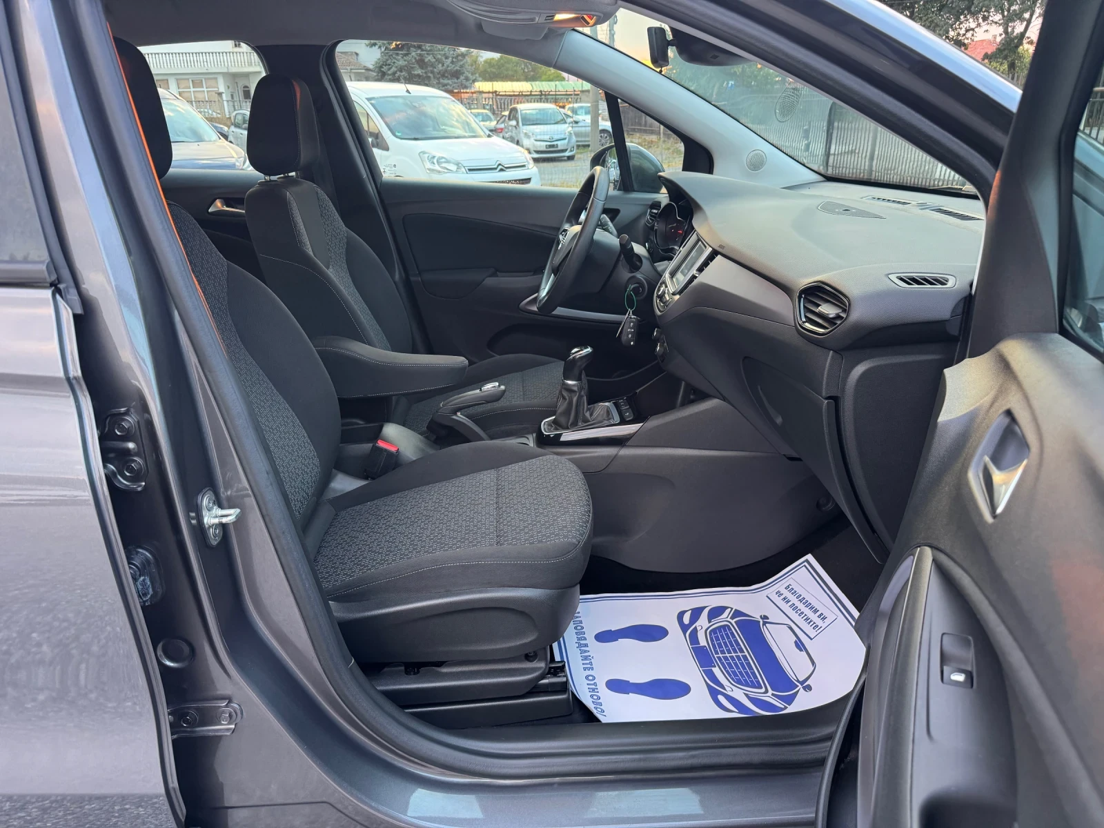 Opel Crossland X 1.2i Klima!! Camera!! EURO 6!! Italy!!, снимка 14 - Автомобили и джипове - 55606411