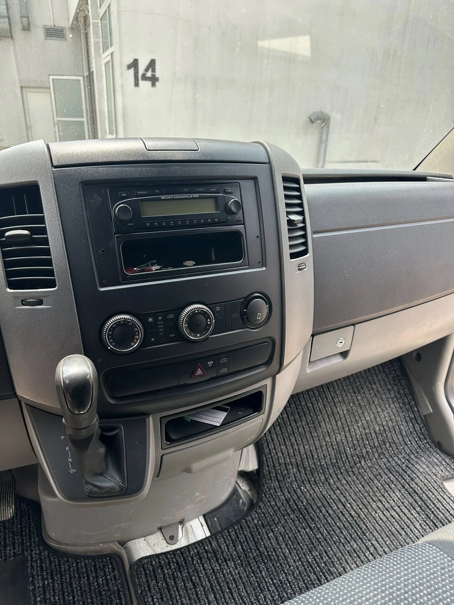 Mercedes-Benz Sprinter 316 клима - изображение 7