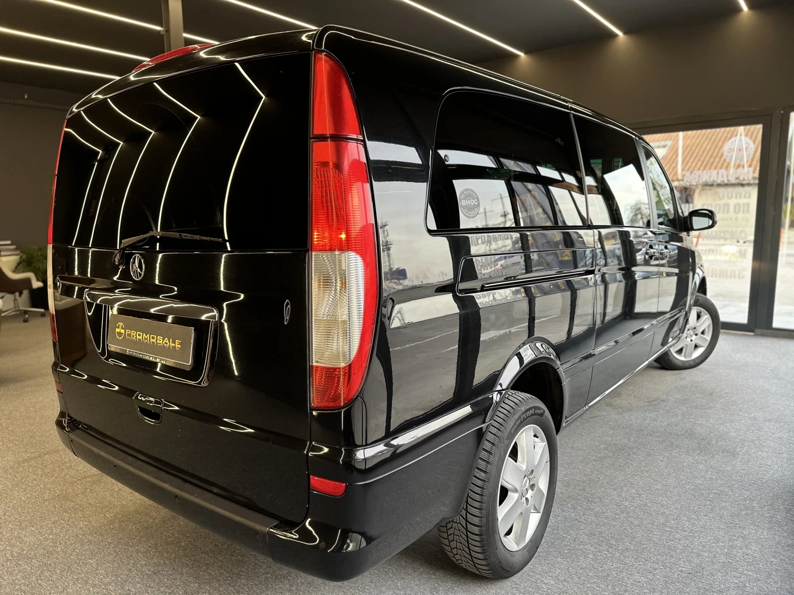 Mercedes-Benz Viano 220 CDI* TV* Лизинг* Подгрев, снимка 4 - Бусове и автобуси - 53971773