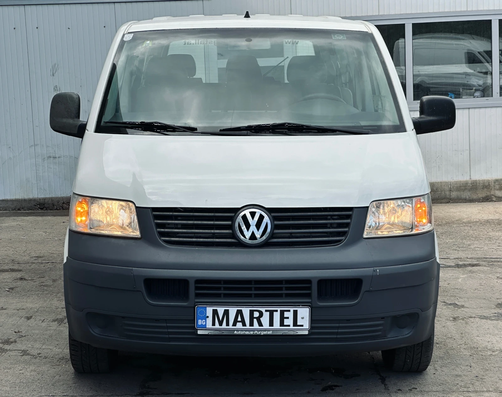 VW T5 1.9TDI / 9-МЕСТА / КЛИМА, снимка 2 - Бусове и автобуси - 54760352