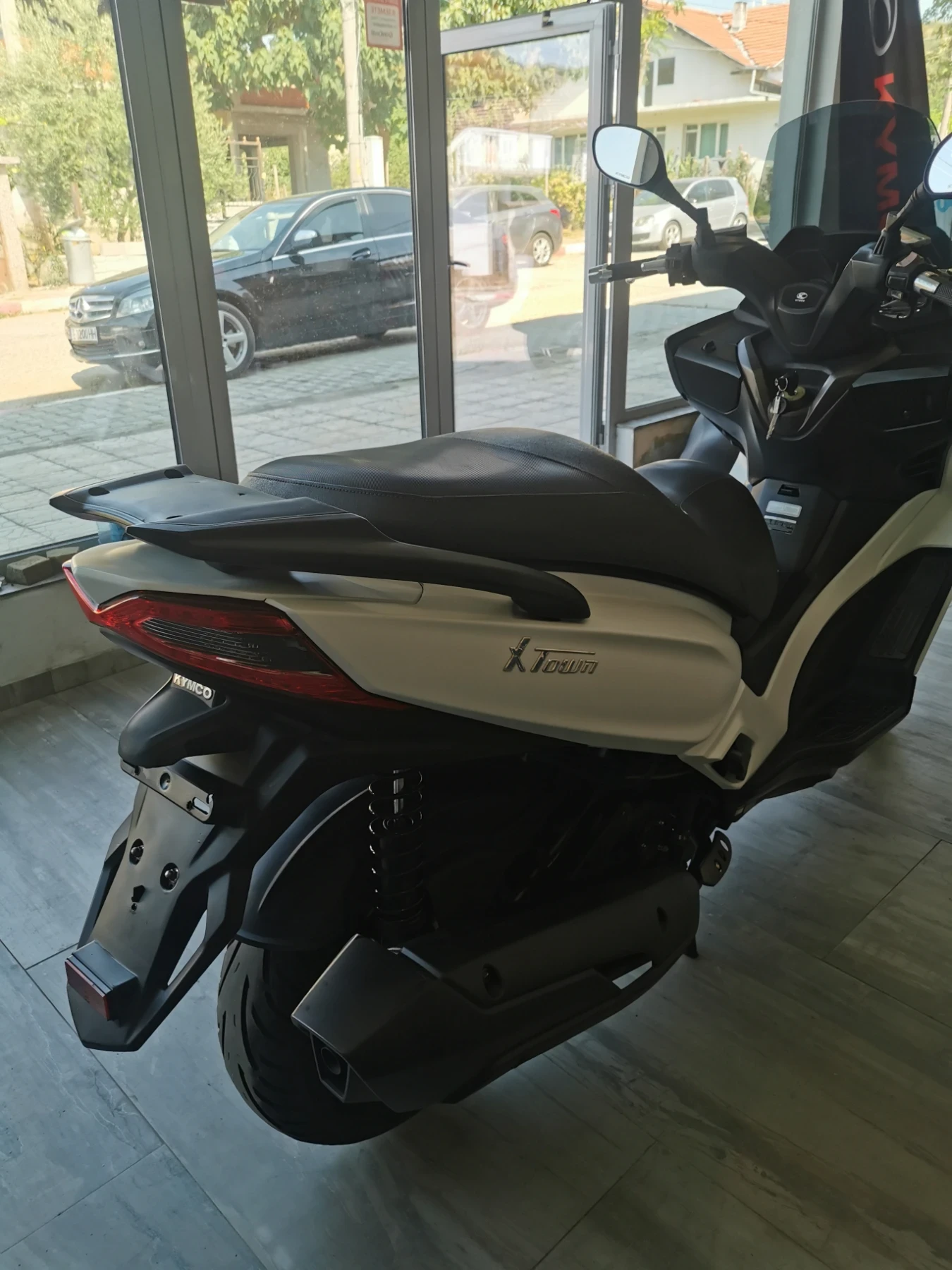 Kymco Downtown X Tawn 300i ABS, снимка 7 - Мотоциклети и мототехника - 55554408
