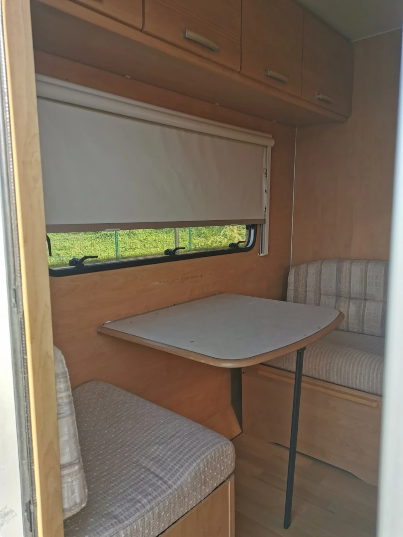 Каравана Caravelair Emeraude 4, снимка 6 - Каравани и кемпери - 47299879