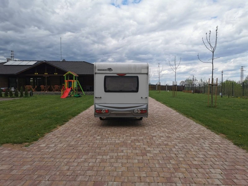 Каравана Caravelair Emeraude 4, снимка 3 - Каравани и кемпери - 47299879