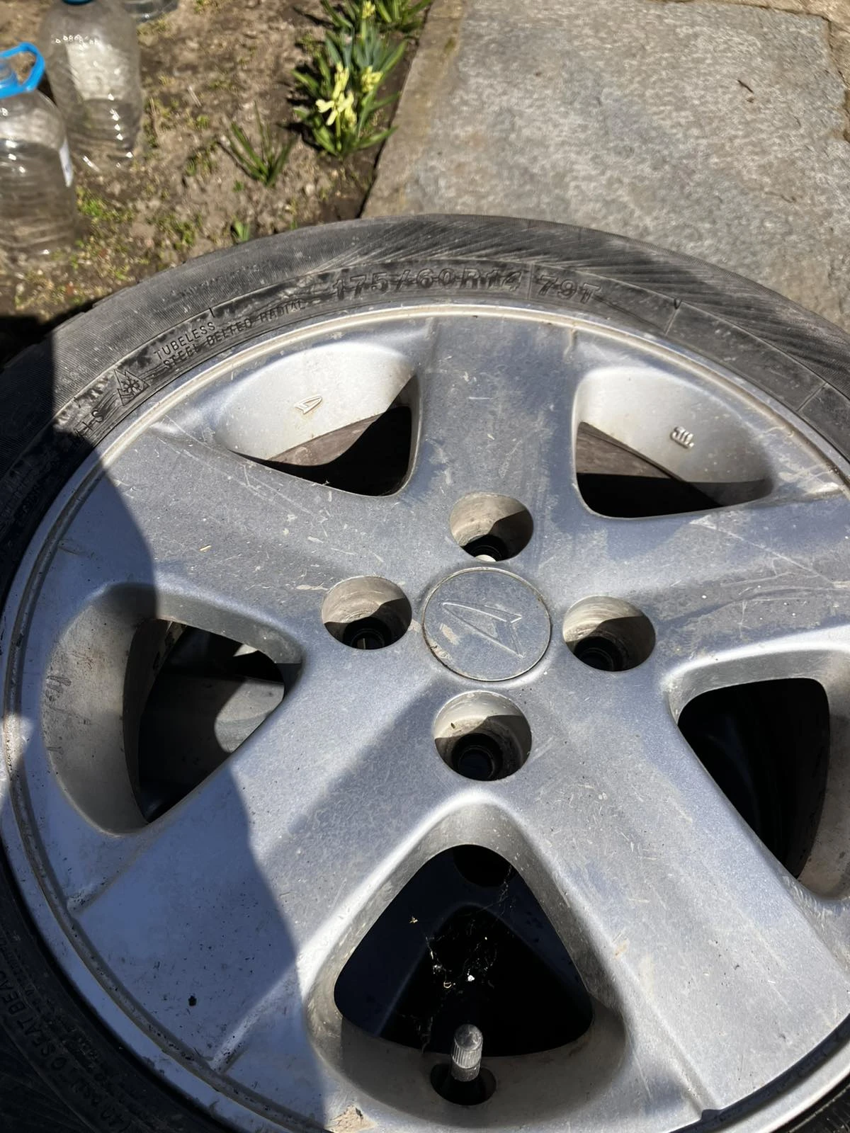 Джанти за Daihatsu Yrv, снимка 3 - Гуми и джанти - 53798187