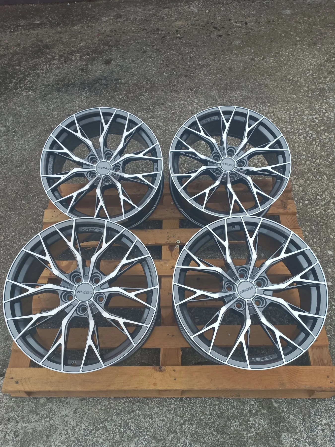 ������ �� Lexus | Mobile.bg � ����������� 2