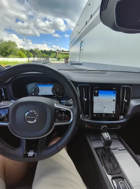 Volvo V60 2.0 D4 R-Design 2021 година , снимка 16