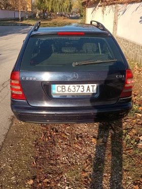 Mercedes-Benz C 220, снимка 2