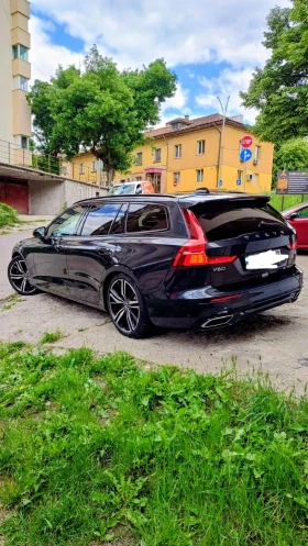 Volvo V60 2.0 D4 R-Design СЕРВИЗНА ИСТОРИЯ!  | Auto.bg — изображение 2