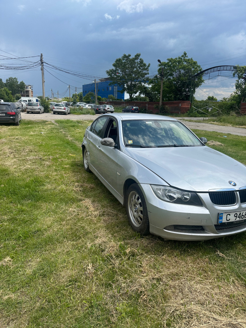 BMW 320, снимка 2 - Автомобили и джипове - 46041602