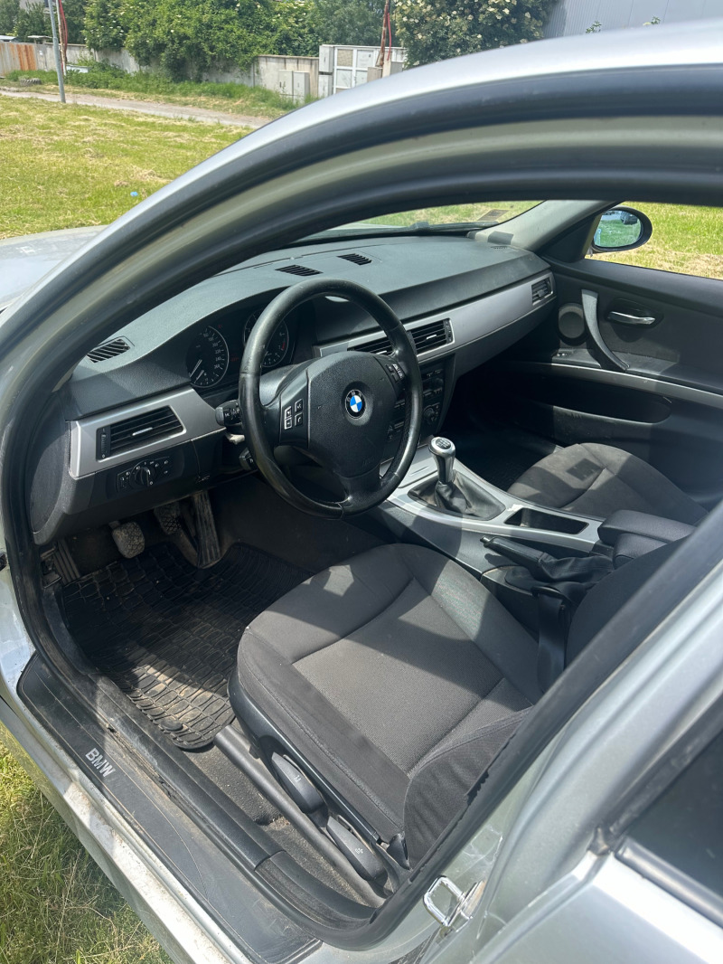 BMW 320, снимка 7 - Автомобили и джипове - 46041602