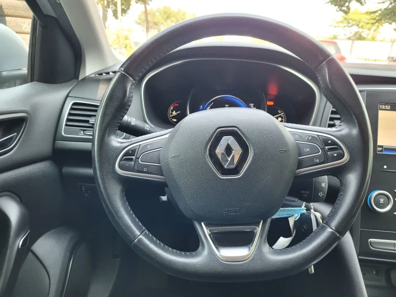 Renault Megane 1.5 DCI Navi , снимка 11 - Автомобили и джипове - 46936751