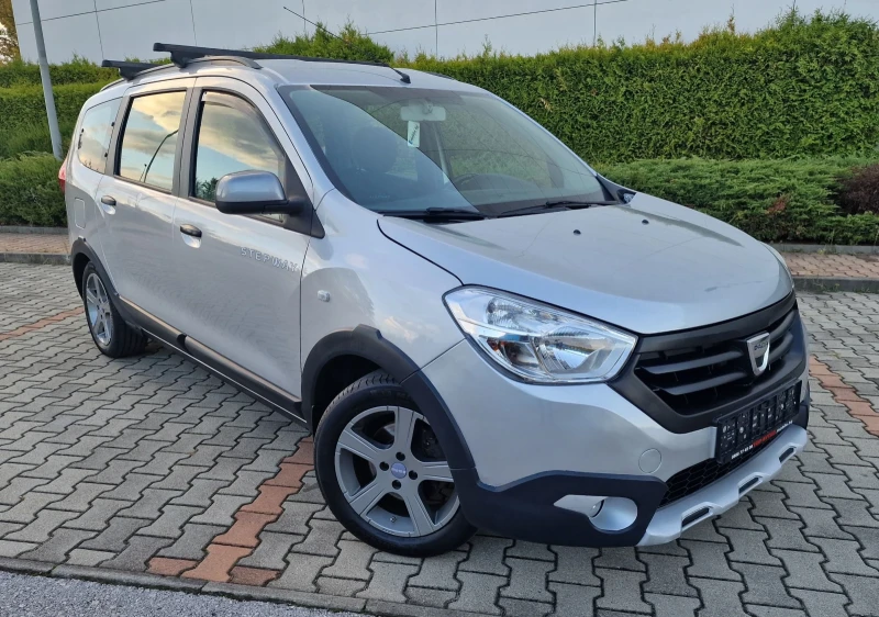 Dacia Lodgy * STEPWAY* * 7 МЕСТА* 1.5 DCI/109кс/6ск/NAVI/Камер, снимка 3 - Автомобили и джипове - 47535005