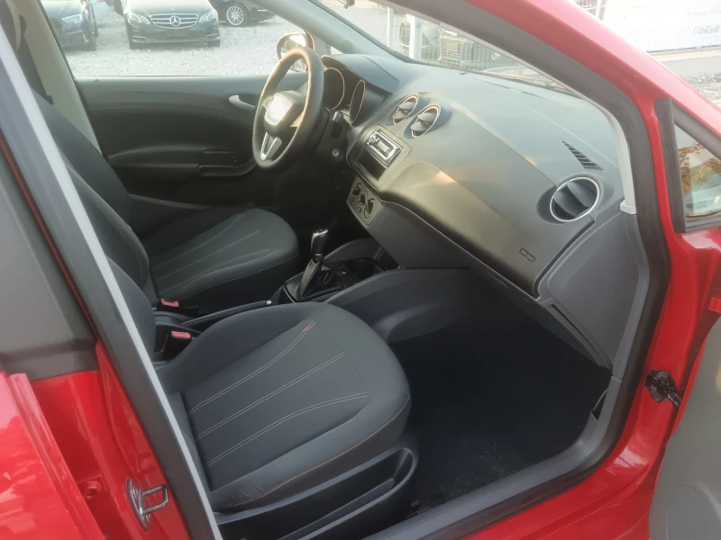 Seat Ibiza, снимка 11 - Автомобили и джипове - 48318769