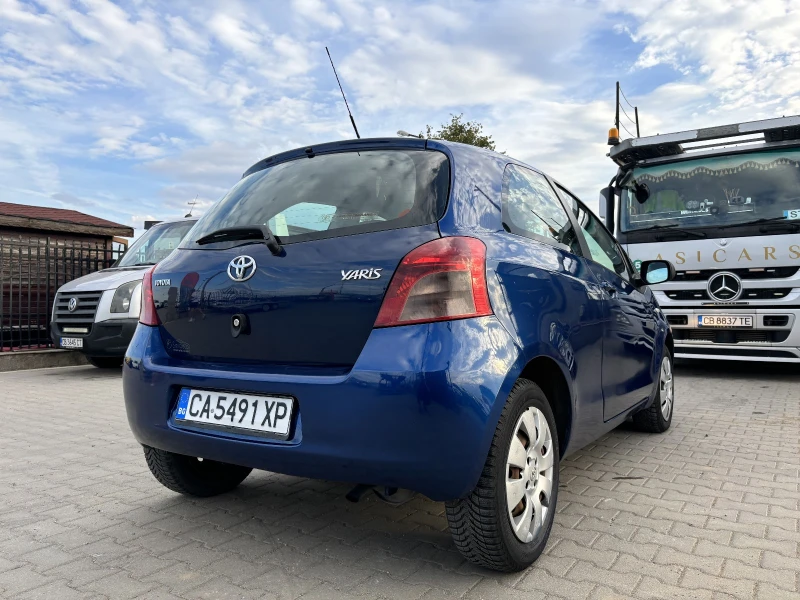 Toyota Yaris 1.0I EURO 4, снимка 5 - Автомобили и джипове - 48832621