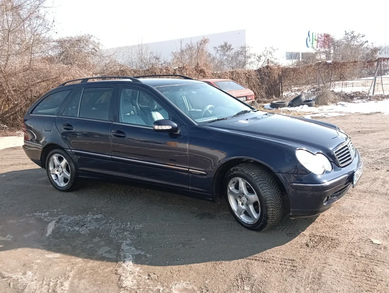 Mercedes-Benz C 220, снимка 5 - Автомобили и джипове - 48857208