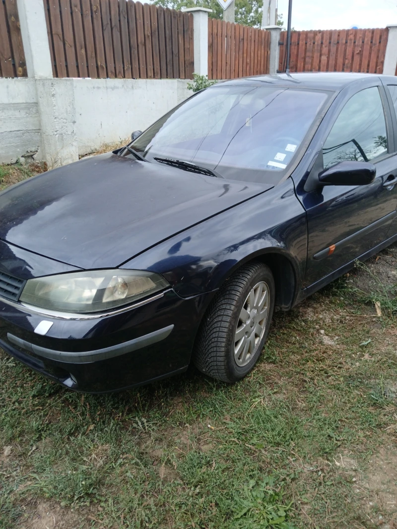 Renault Laguna 2.0i, снимка 2 - Автомобили и джипове - 51863228