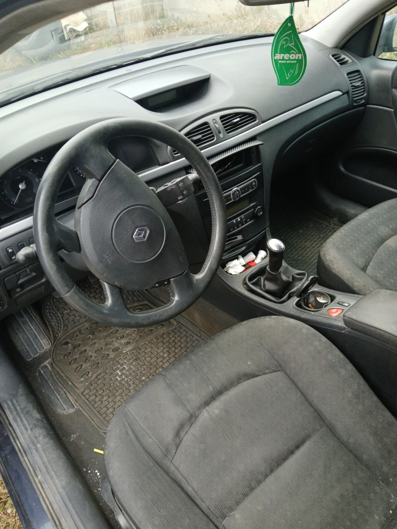 Renault Laguna 2.0i, снимка 9 - Автомобили и джипове - 51863228