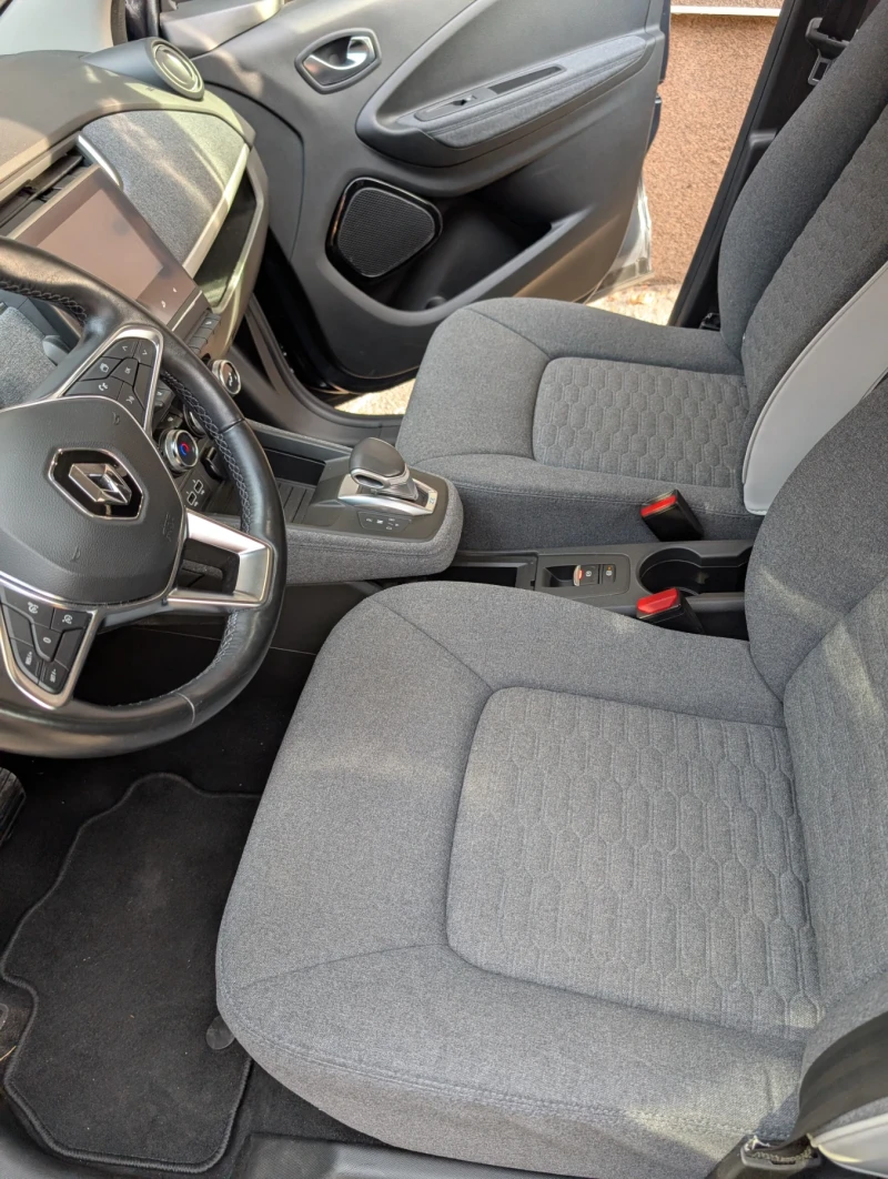 Renault Zoe 52kWh_Кам_Пр./Зад.паркт_SoH96%_1г пълна гар.Подгр, снимка 6 - Автомобили и джипове - 52394286