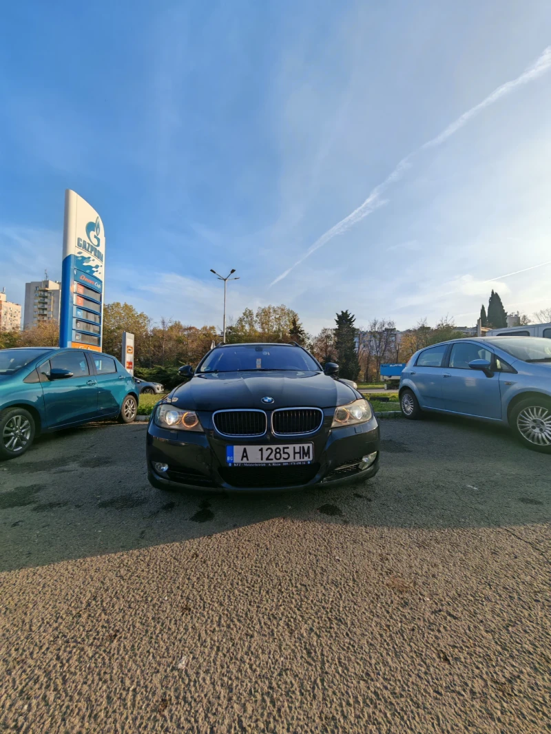 BMW 320 Touring, снимка 3 - Автомобили и джипове - 52449338