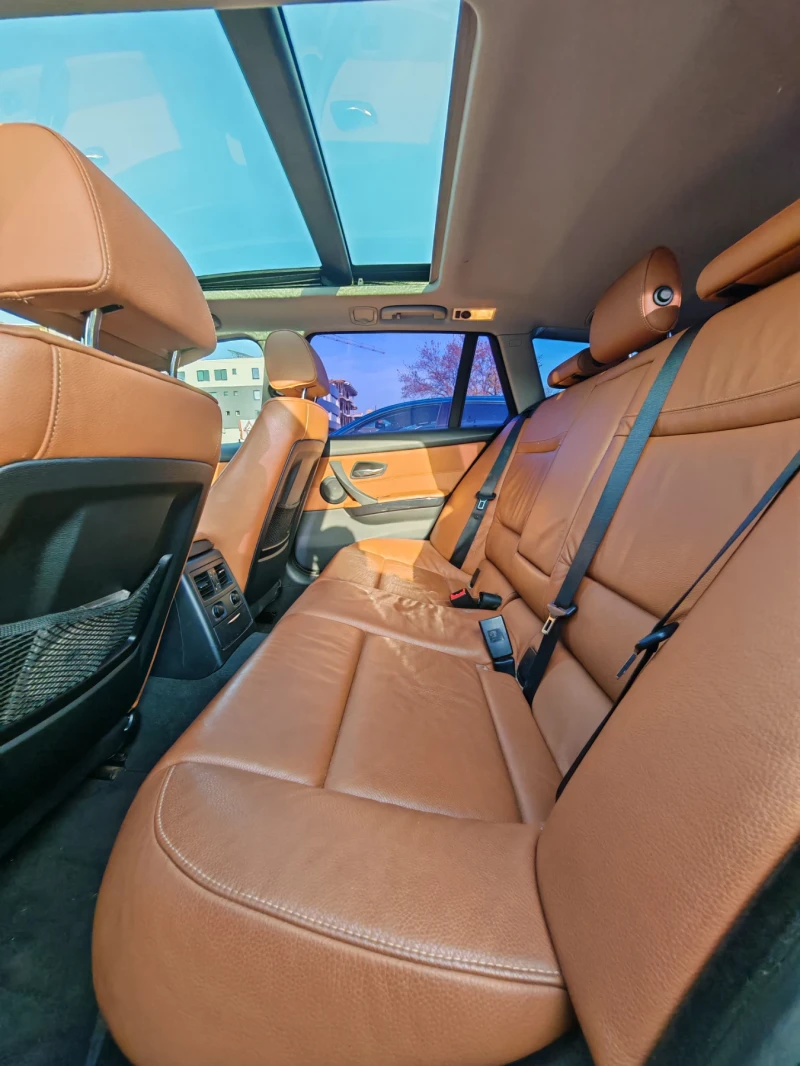 BMW 320 Touring, снимка 5 - Автомобили и джипове - 52449338