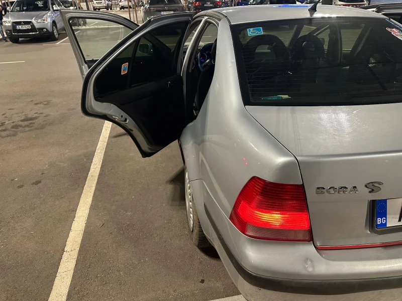 VW Bora 1.9 TDI, снимка 9 - Автомобили и джипове - 52544976