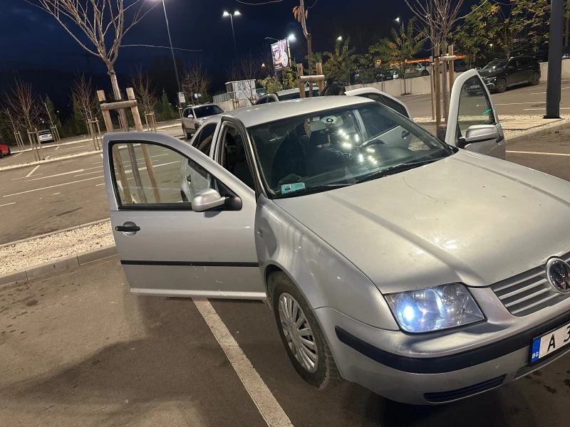 VW Bora 1.9 TDI, снимка 13 - Автомобили и джипове - 52544976