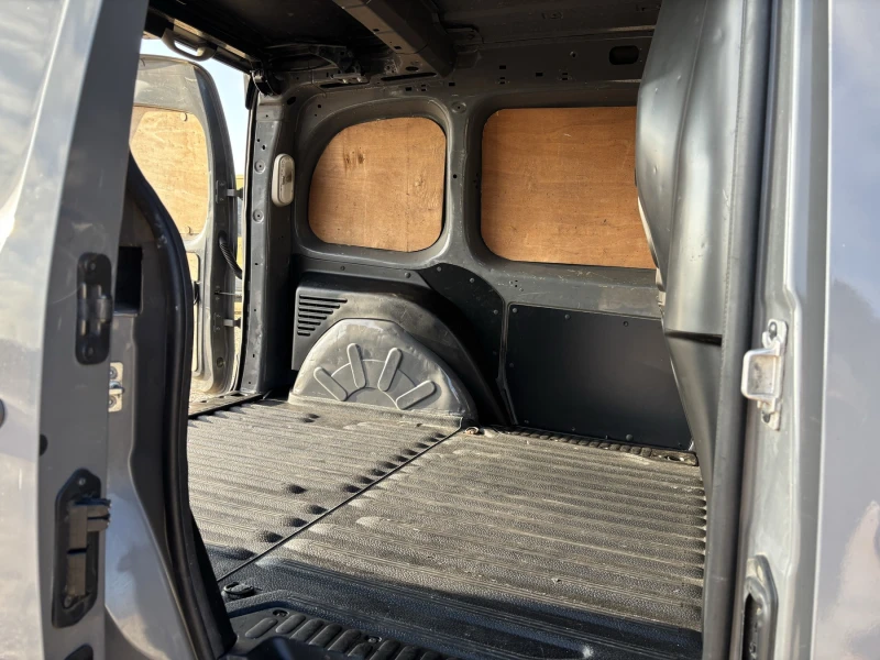 Renault Kangoo 1.5 dCi, снимка 10 - Автомобили и джипове - 52884851