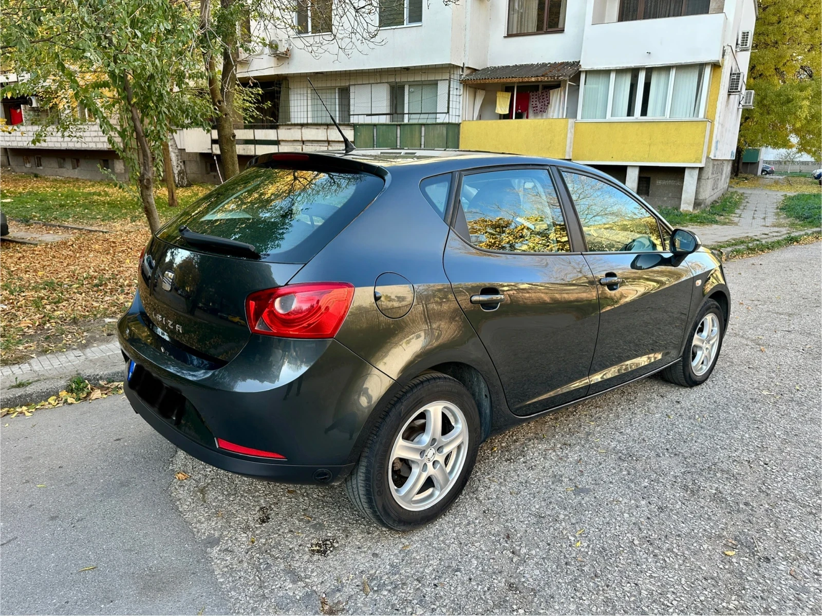 Seat Ibiza 1.6 105кс газ/бензин 4цилиндъра - изображение 5