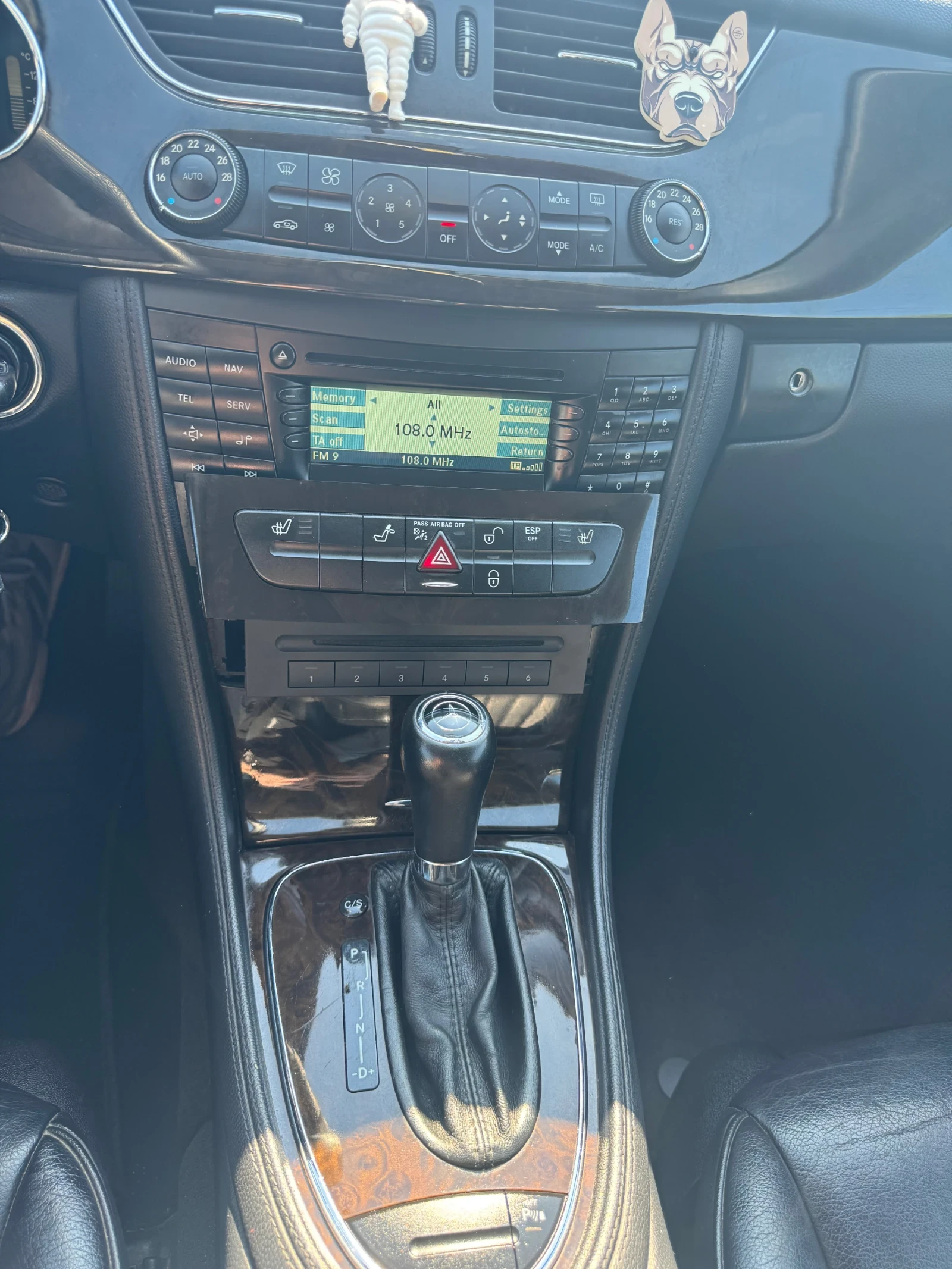Mercedes-Benz CLS 320  - изображение 9