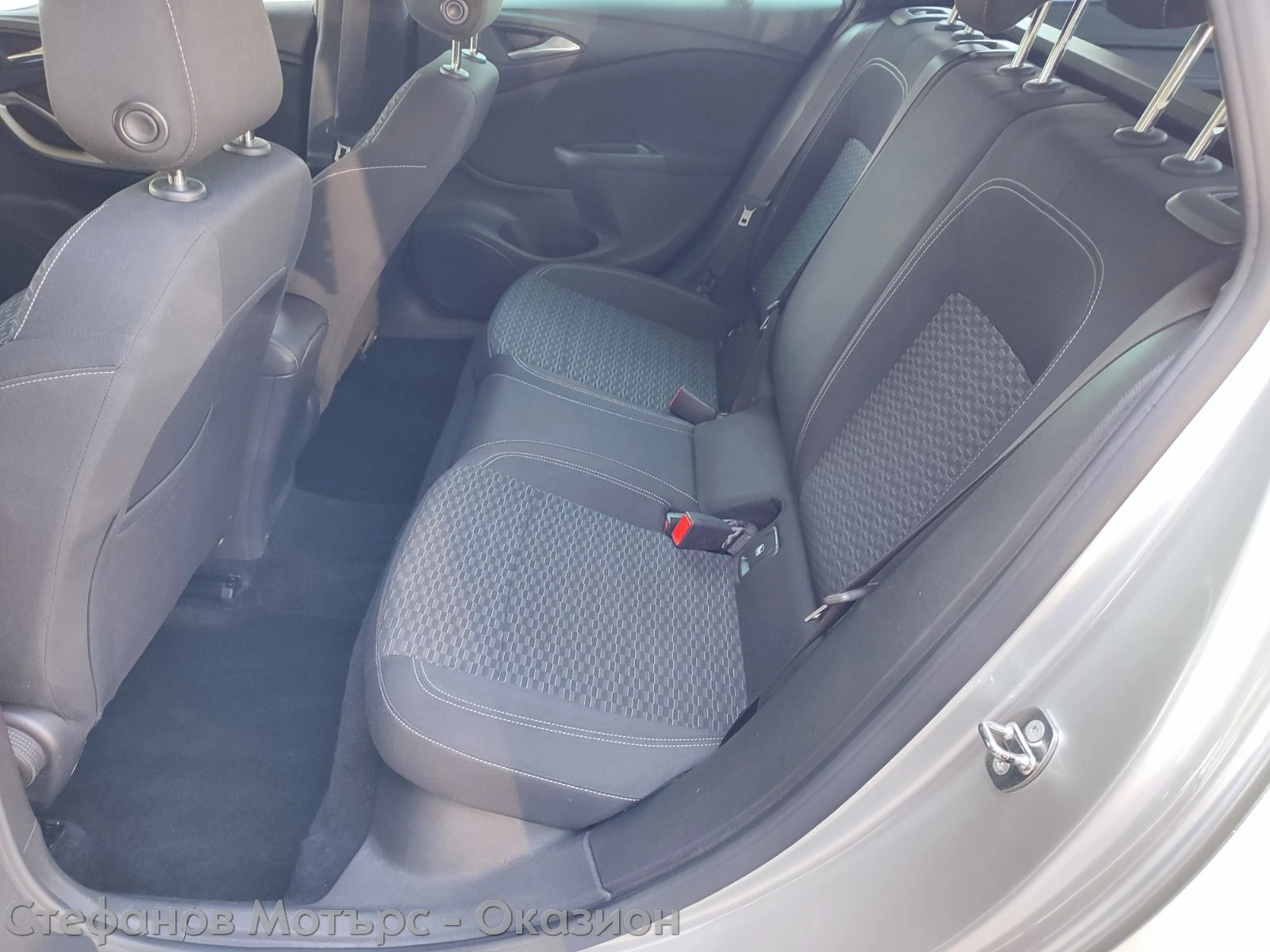 Opel Astra K Sp. Tourer Edition 1.6CDTI (110HP) MT6, снимка 12 - Автомобили и джипове - 50829125