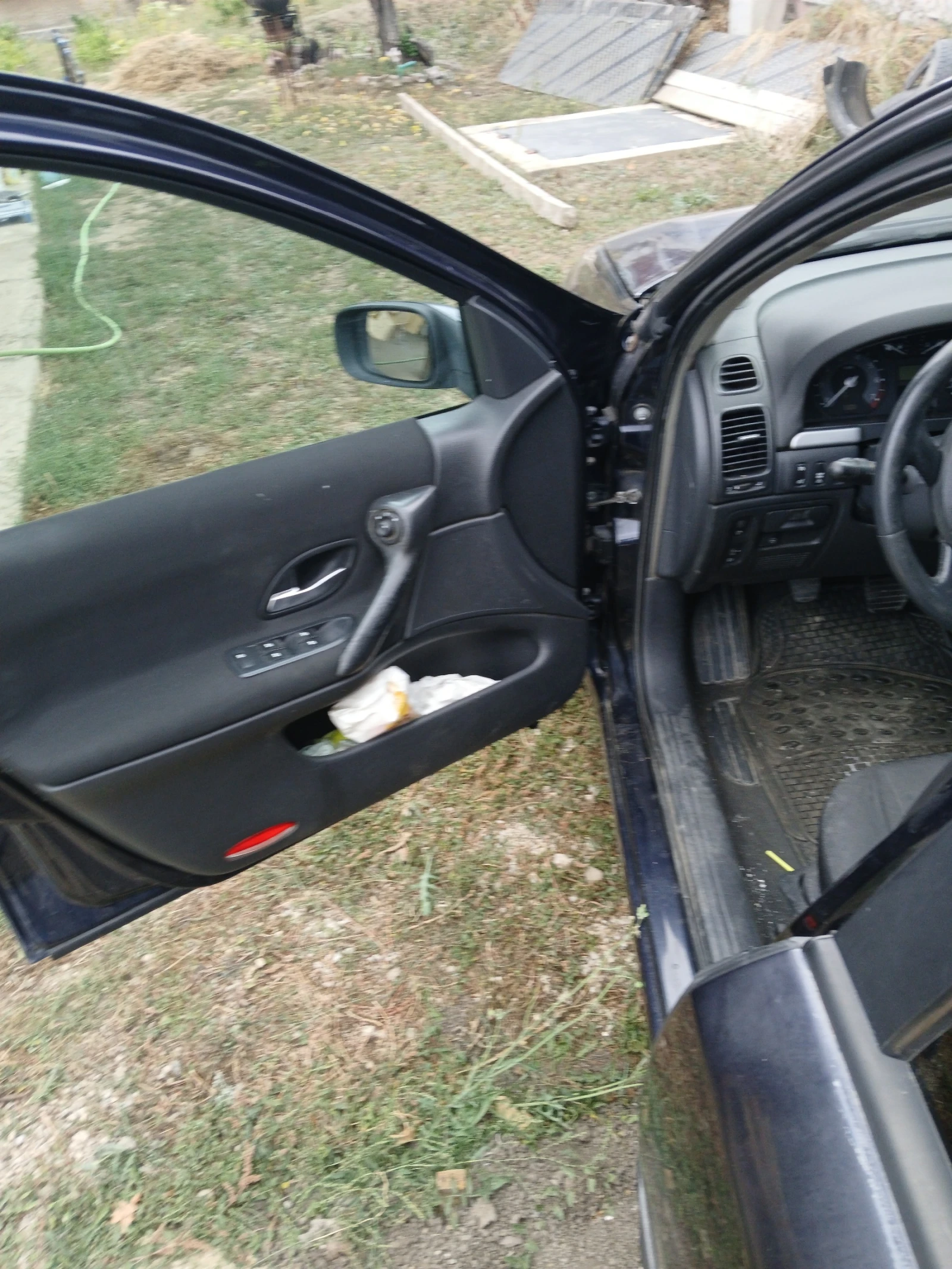 Renault Laguna 2.0i - изображение 10
