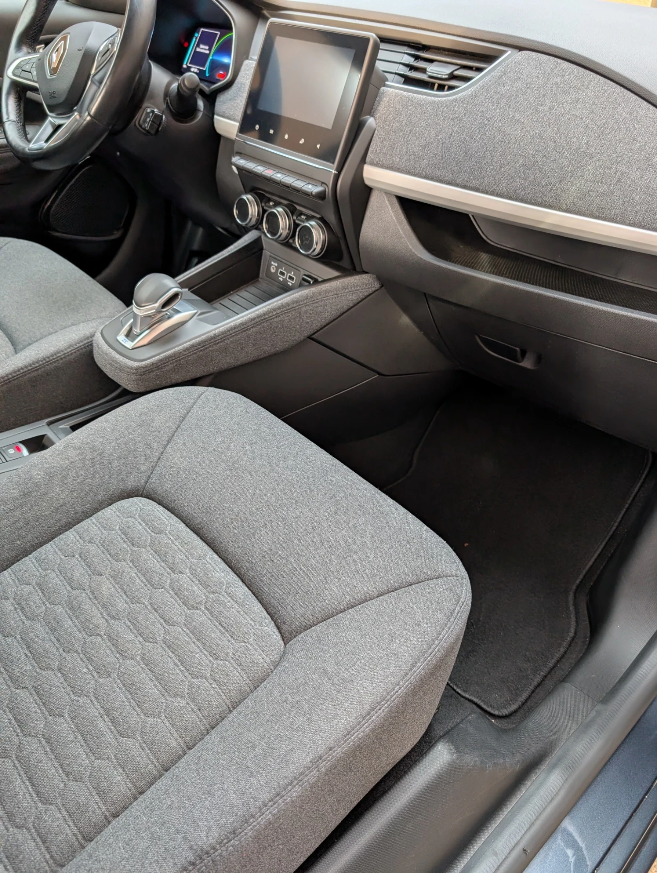 Renault Zoe 52kWh_Камер_Пред/Зад.паркт_SoH96%_1г пълна гаранц - изображение 10