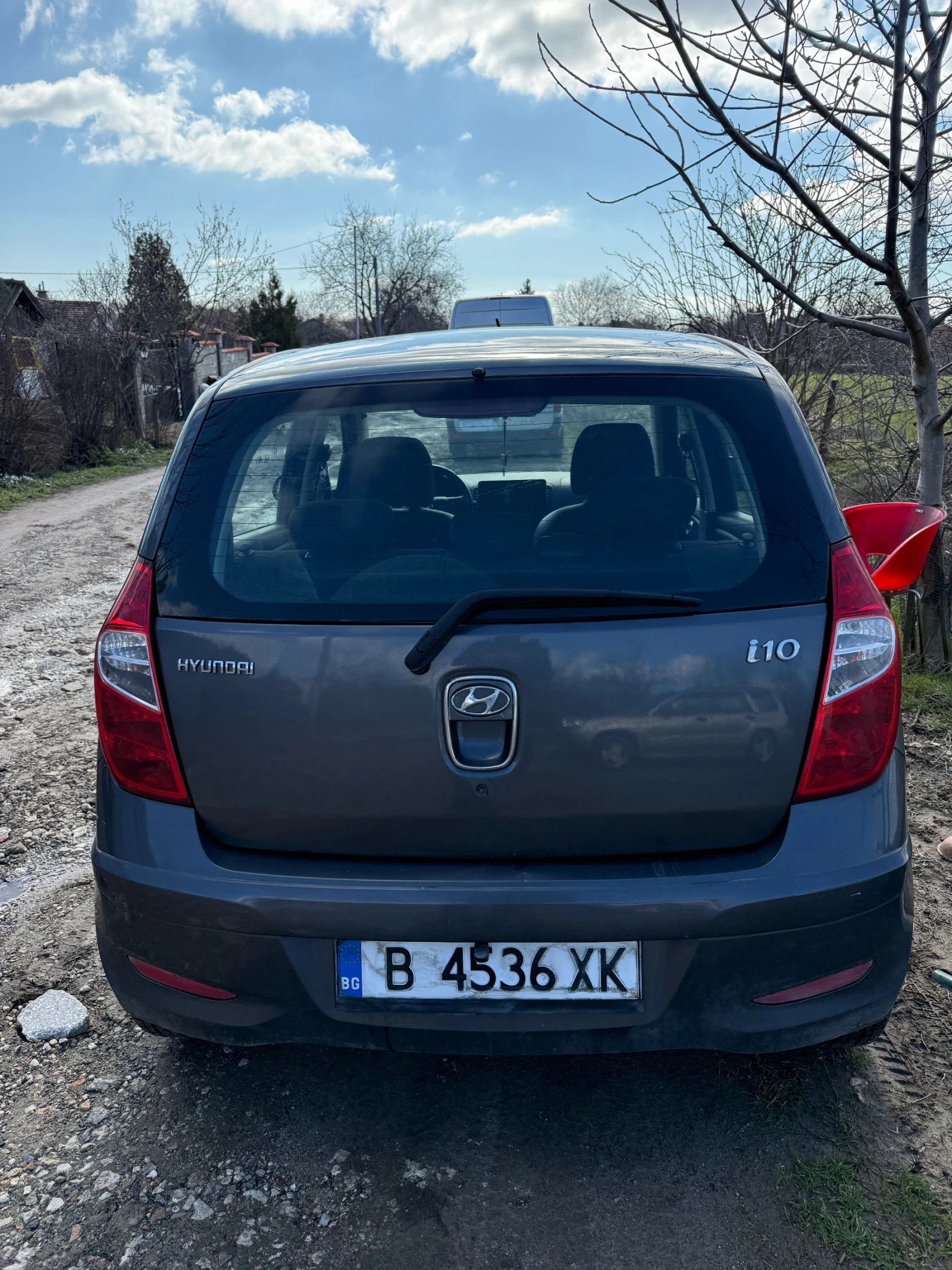 Hyundai I10, снимка 8 - Автомобили и джипове - 53736149
